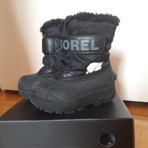 Sorel Size 8 Snow Boot
